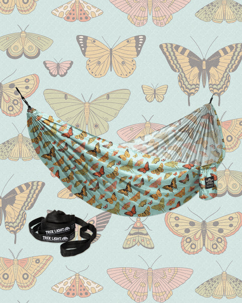 Double Hammock & Pro Hanging Straps (Butterfly Dreams Print) with butterfly design and sturdy straps.